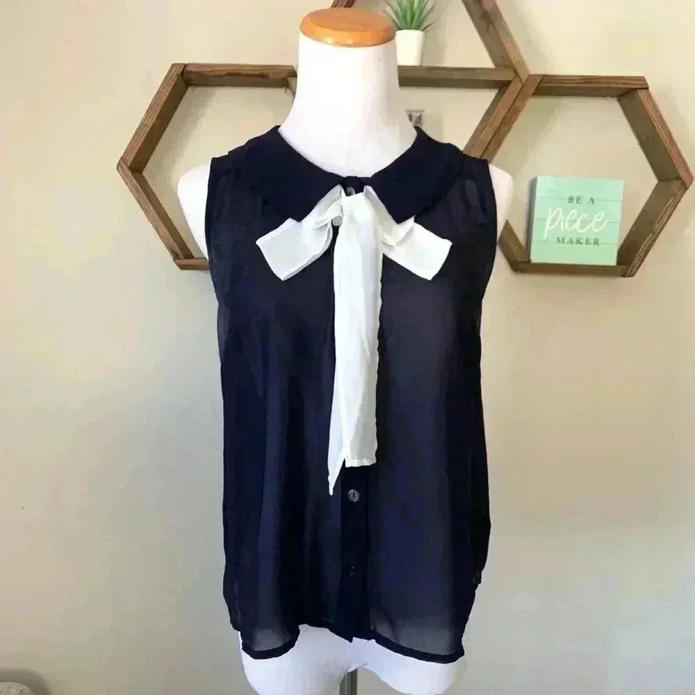 F21 navy chiffon sleeveless blouse with white bow